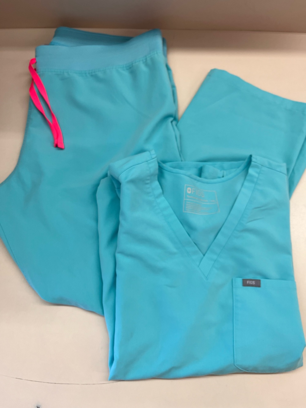 FIGS Scrub Set Neon Blue XL